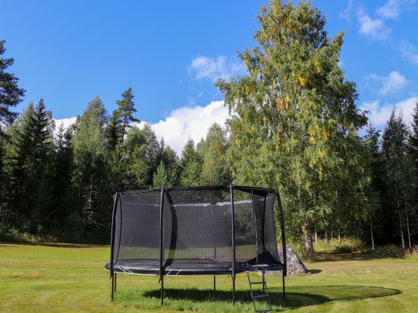 Trampoline Removal in Midland