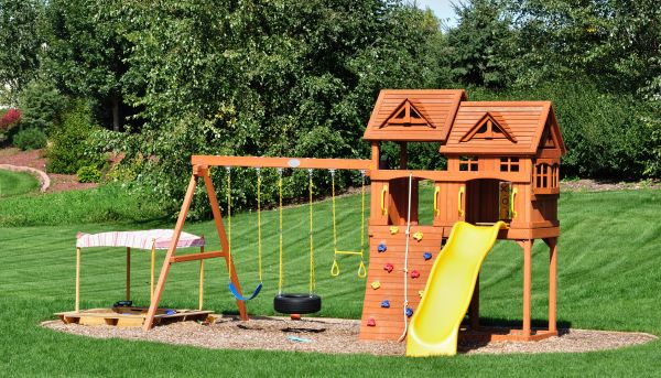 Playset Removal in Midland